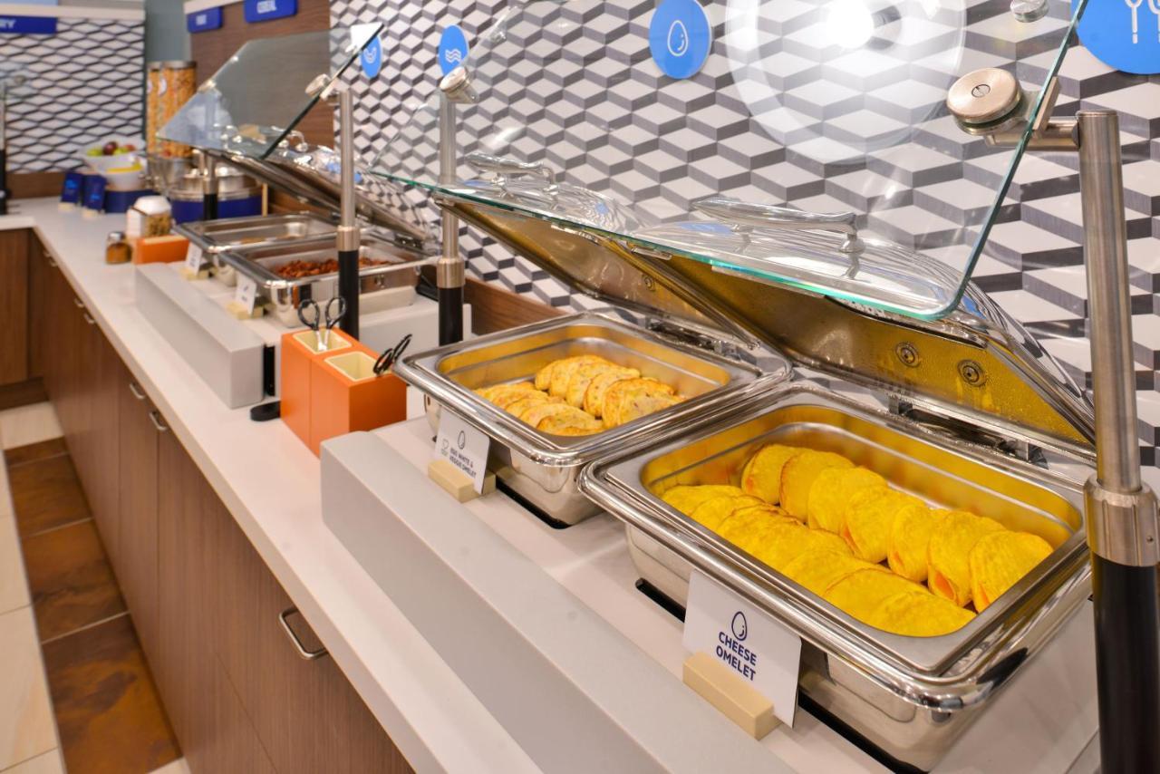 Holiday Inn Express Hotel & Suites Hot Springs By Ihg Exteriör bild
