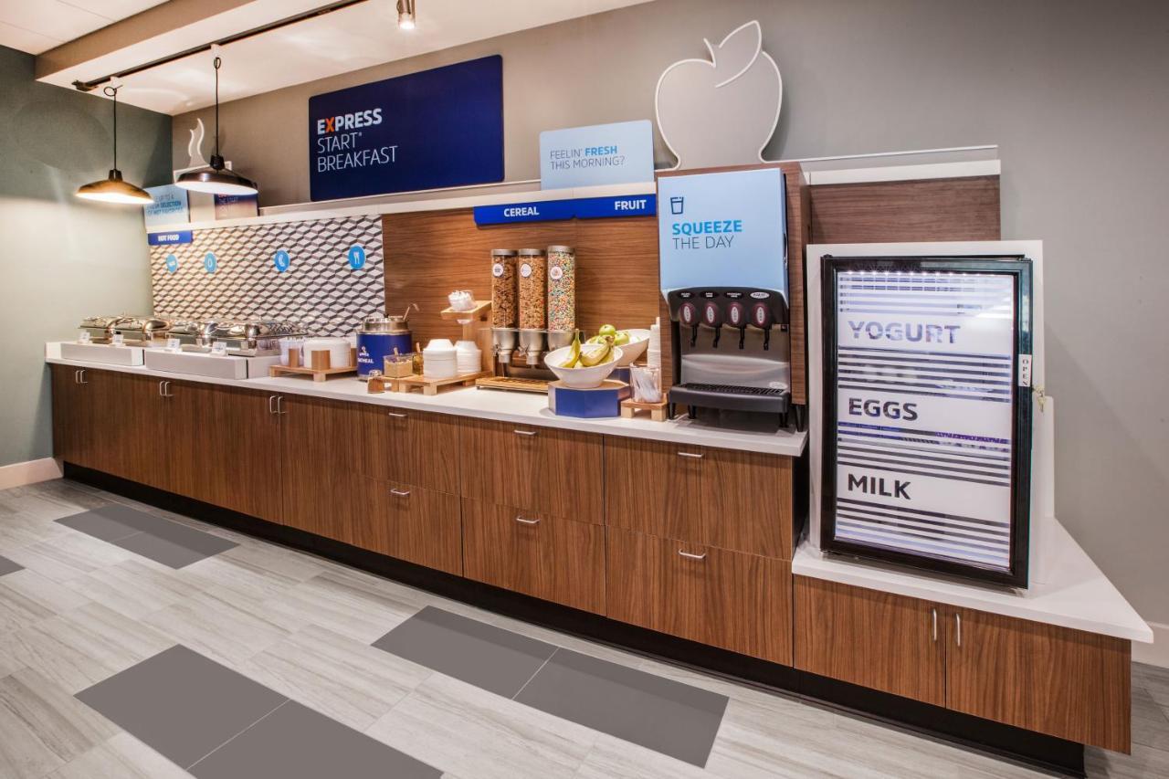 Holiday Inn Express Hotel & Suites Hot Springs By Ihg Exteriör bild