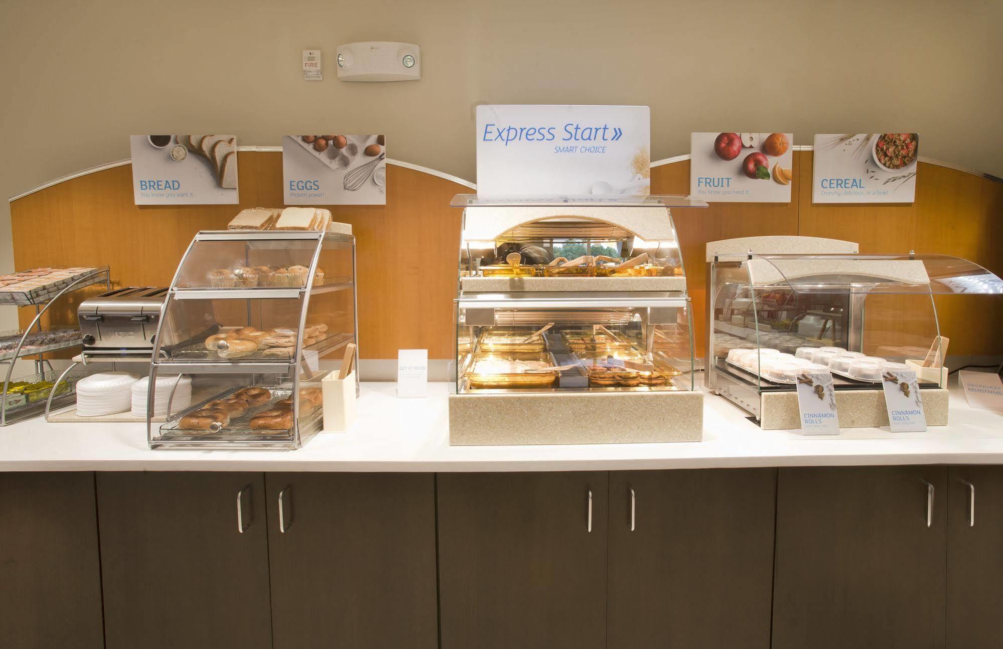 Holiday Inn Express Hotel & Suites Hot Springs By Ihg Exteriör bild