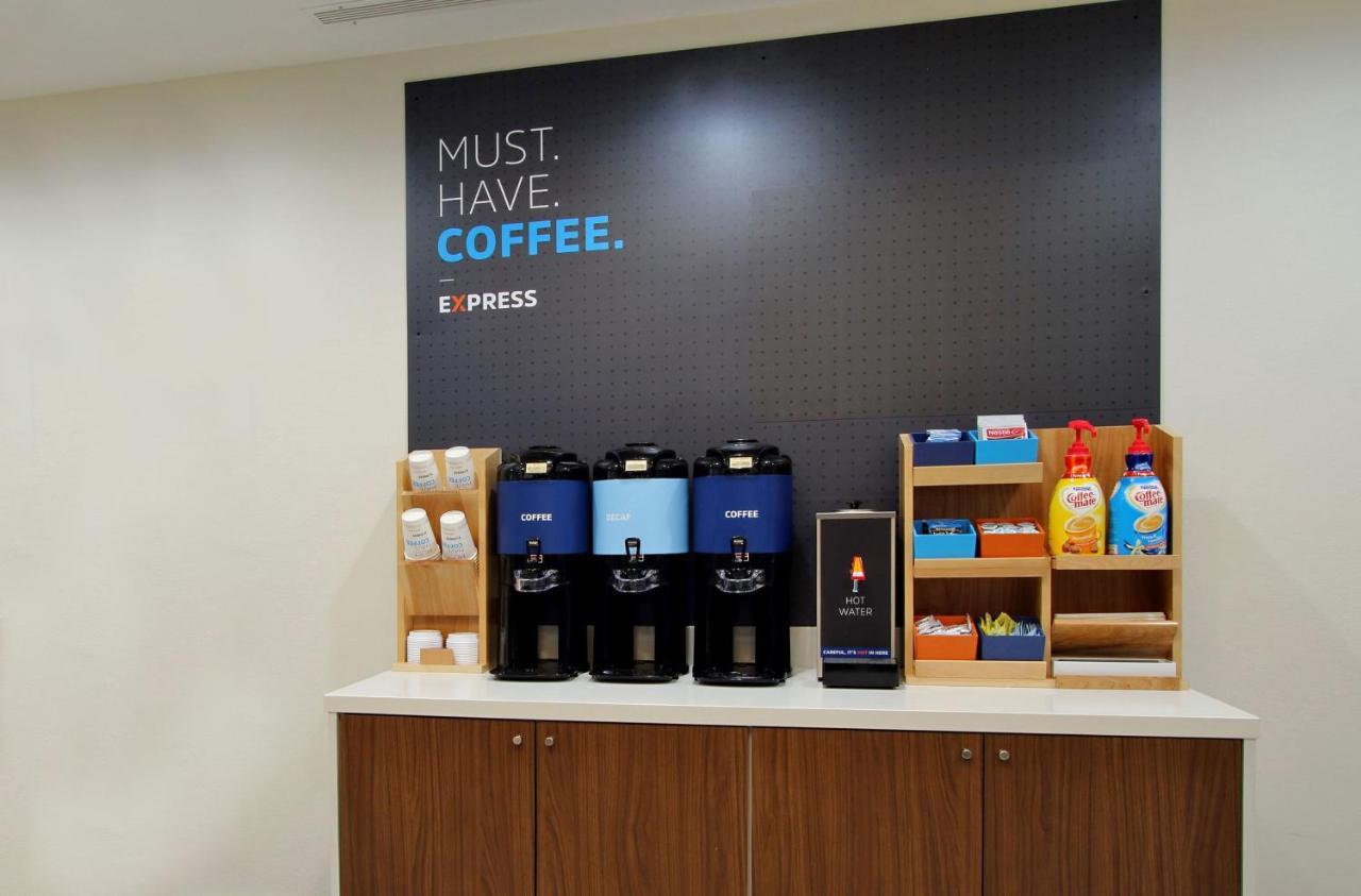 Holiday Inn Express Hotel & Suites Hot Springs By Ihg Exteriör bild